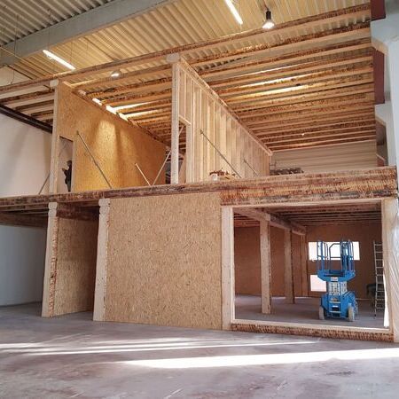 Rundhölzbalkenbau Baumstämme