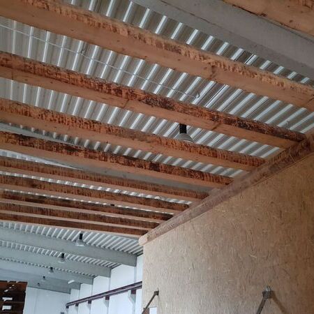 Deckenbalken Rundhölzer Baumstämme